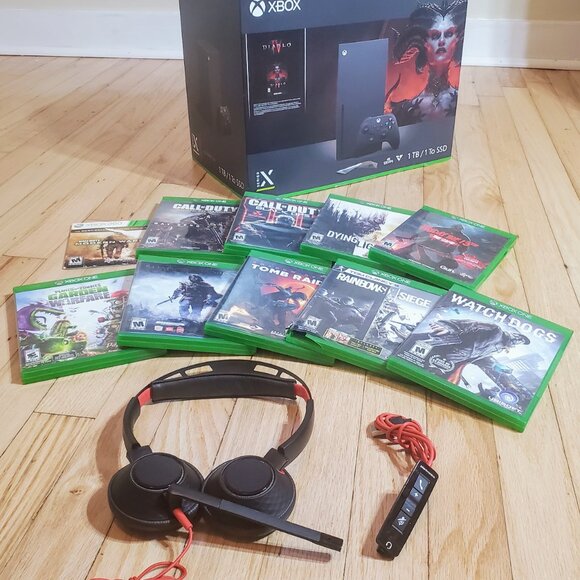 Like New Microsoft Xbox Series X Diablo IV Bundle - Picture 1 of 4